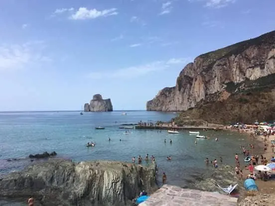 קאלאסטה A Window On The Saline Beach בית נופש